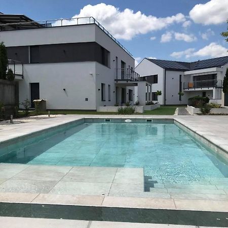 Oasis Residence Hajdúszoboszló Eksteriør bilde